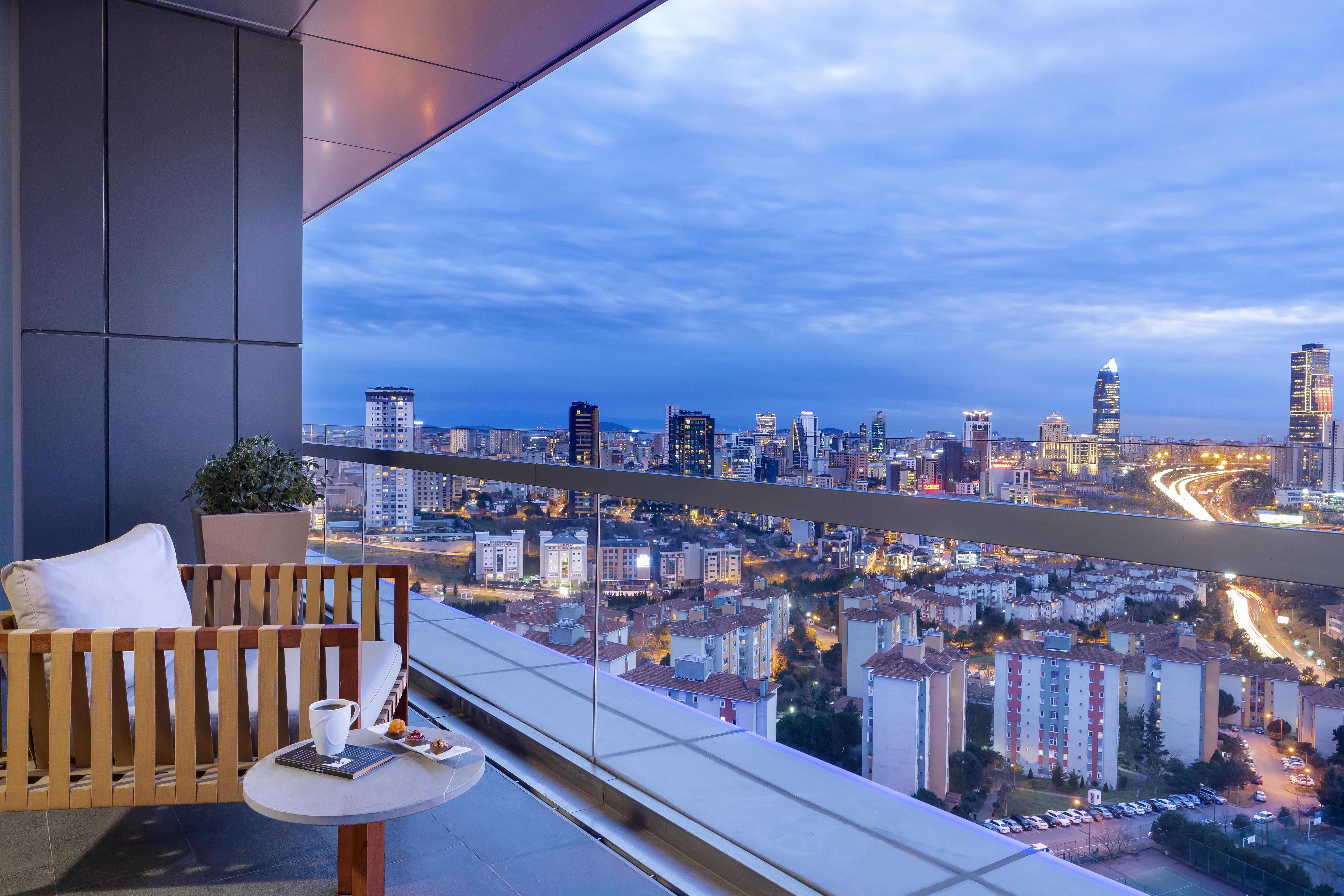 Radisson Blu Hotel Istanbul Asia ภายนอก รูปภาพ